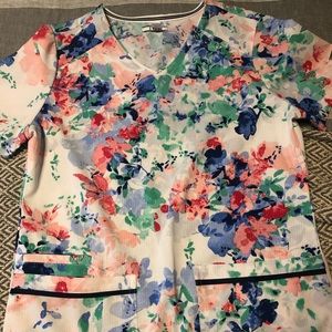ELLE XS scrub top